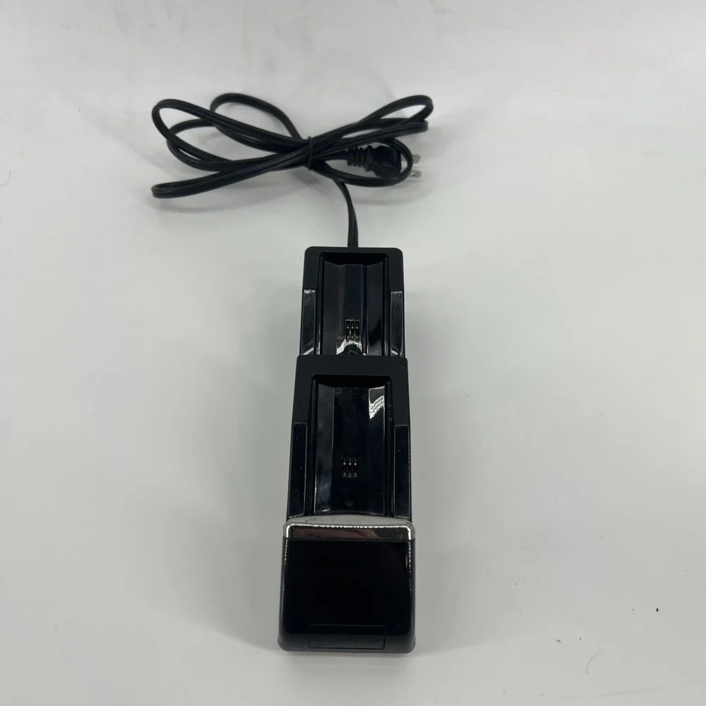 Nyko Charge Base For Microsoft Xbox 360 Console 86074-A50 No Batteries